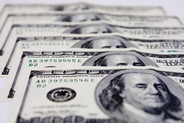 us doller weakens